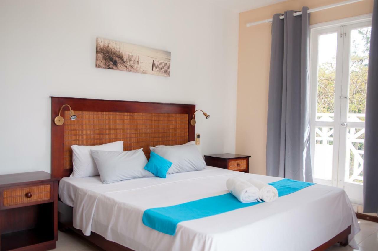The Bay Resort, Grand Bay Экстерьер фото